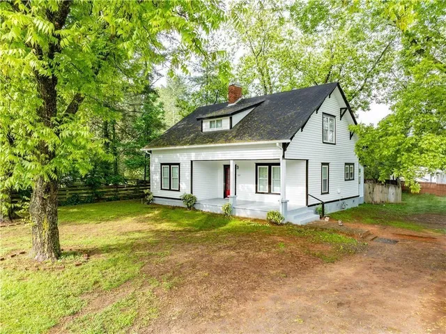 $575,000 | 5375 Clarks Bridge Road, Gainesville, GA 30506