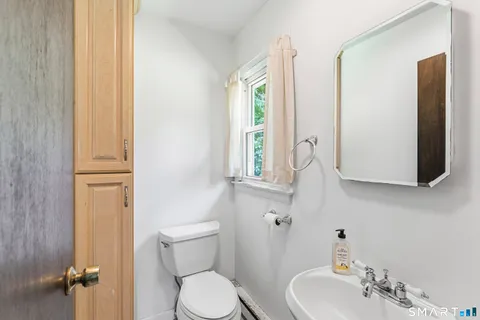 $495,000 | 14 Saw Mill Road, Newtown, CT 06470