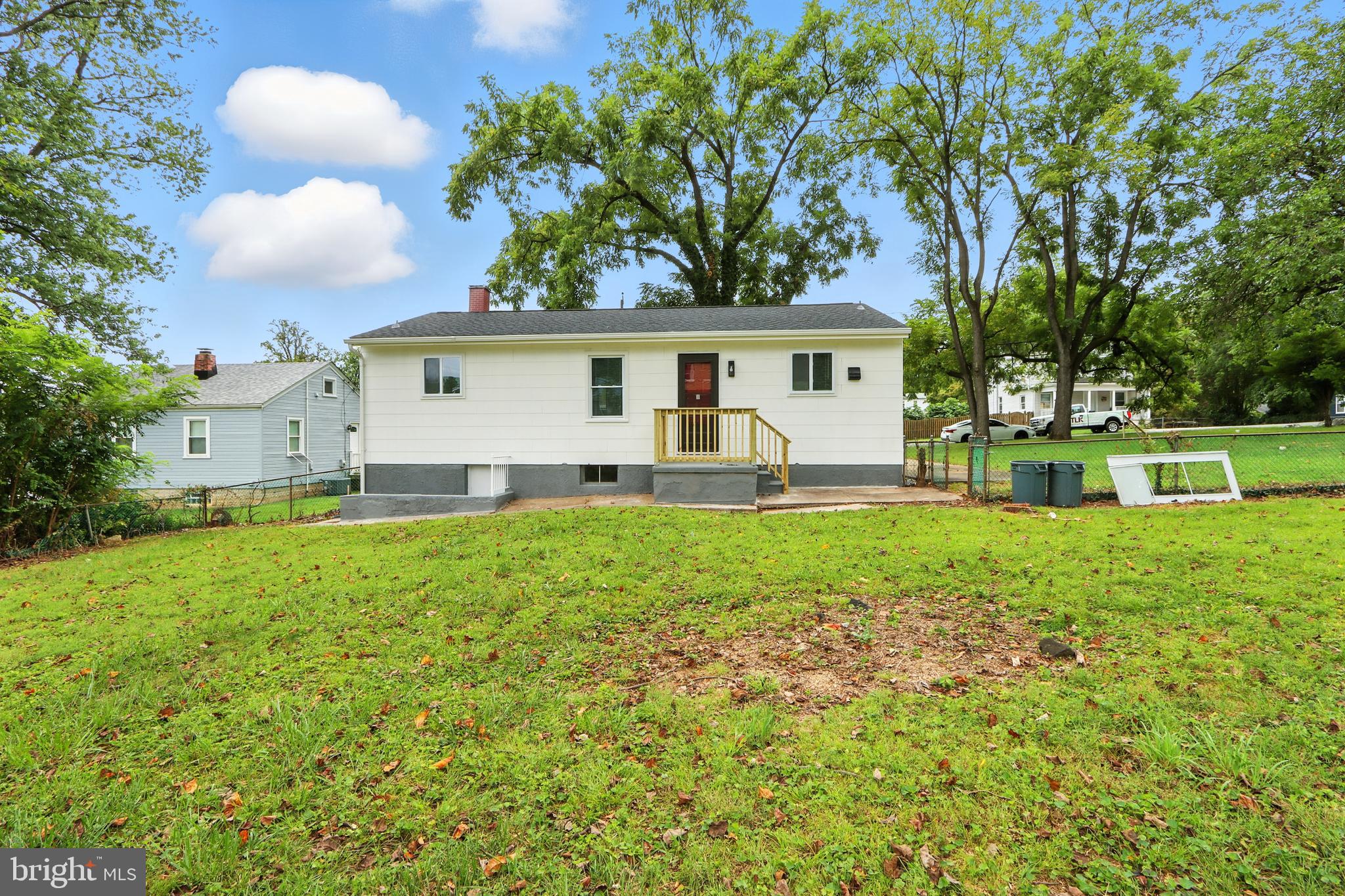 6603 Fairmount Avenue Baltimore, MD 21215 - Photo 19 of 19 a view of a house with backyard and garden