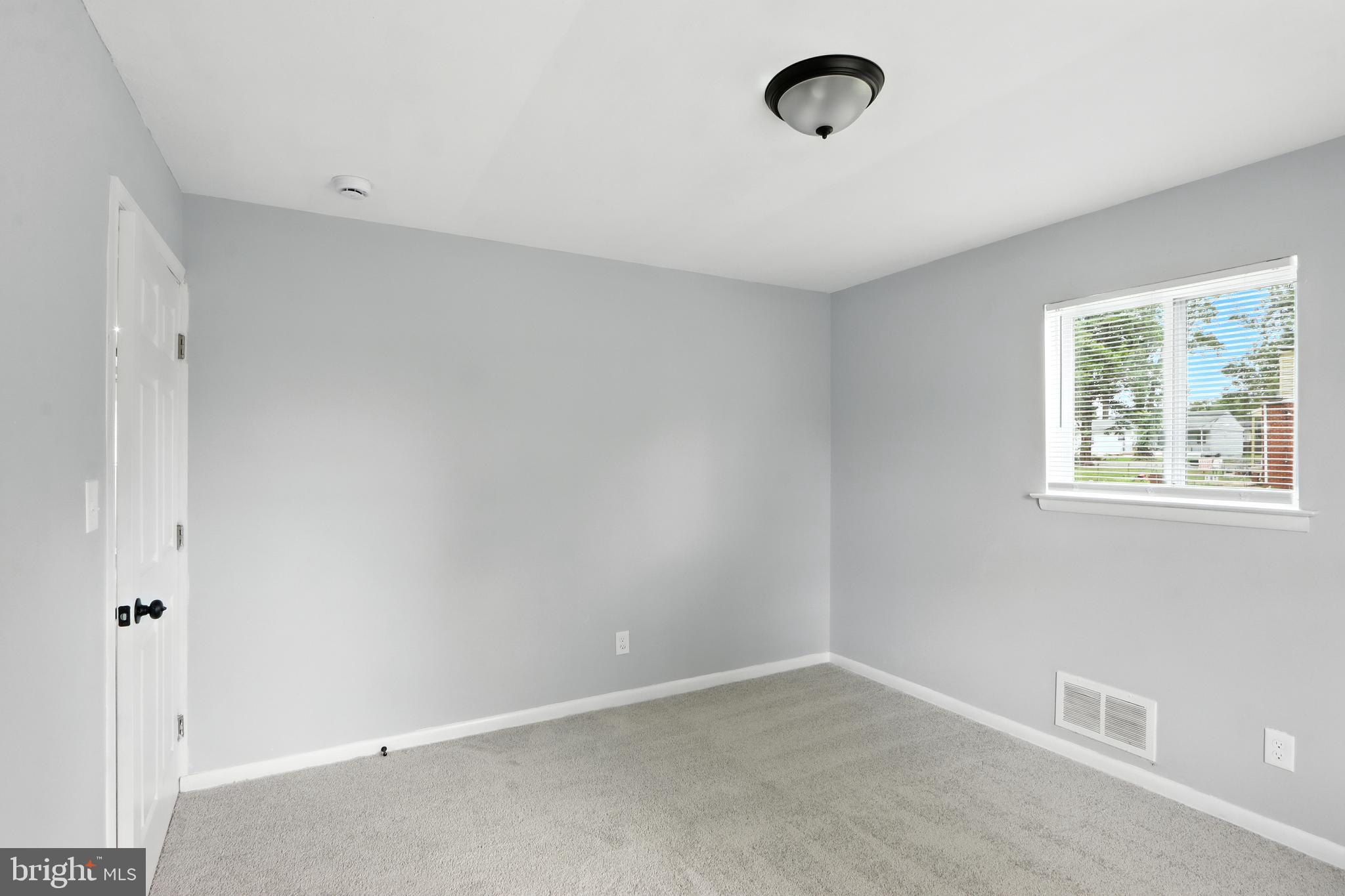 6603 Fairmount Avenue Baltimore, MD 21215 - Photo 7 of 19