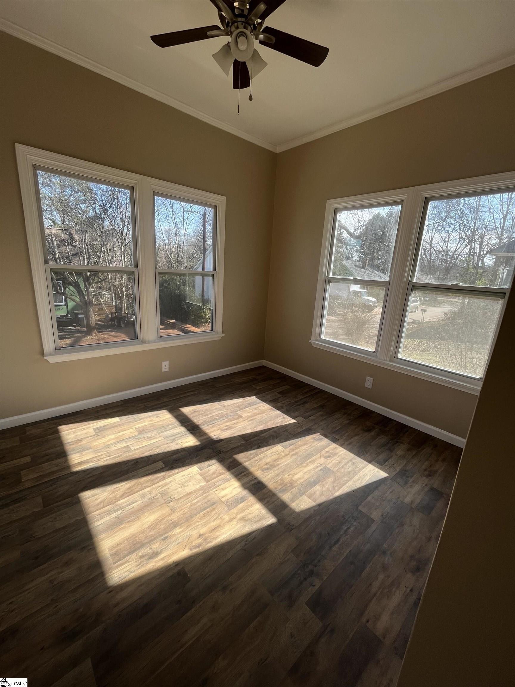 21 West 6th Street Greenville, SC 29611 - Photo 8 of 10
