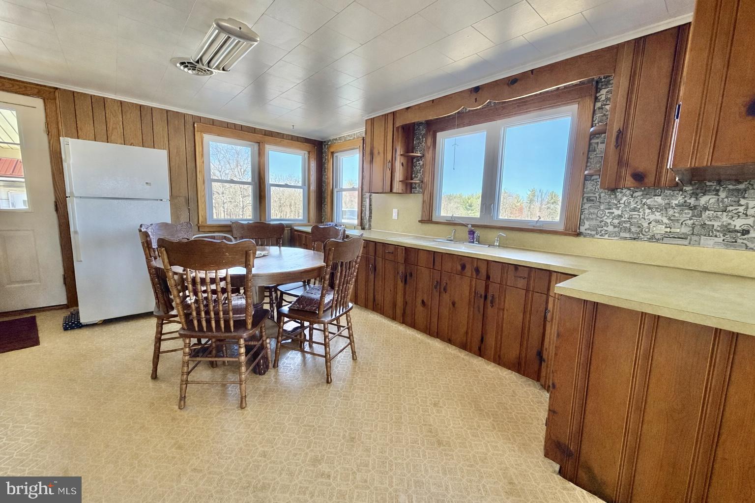 2716 South Madden Road Hustontown, PA 17229 - Photo 8 of 31