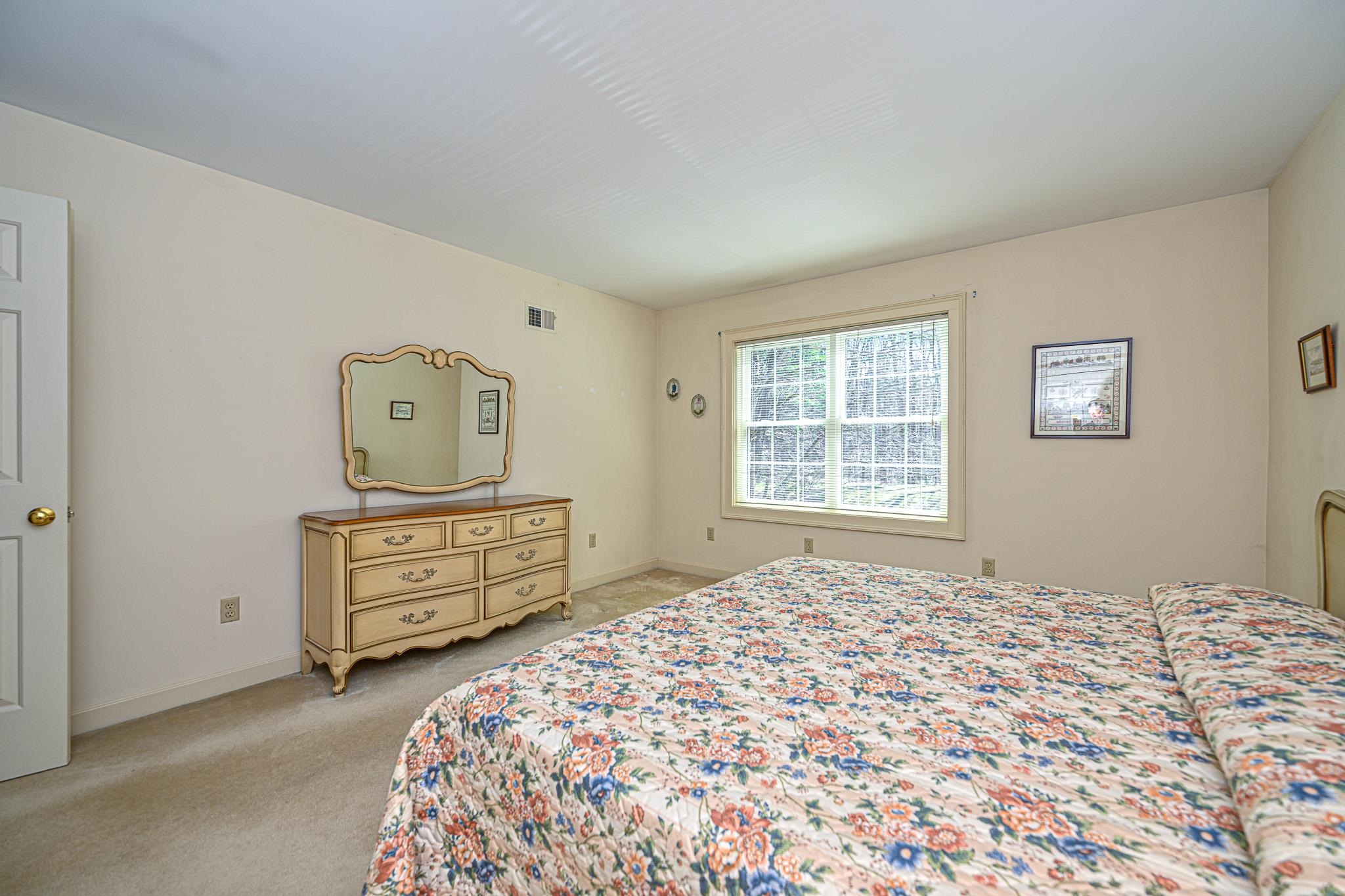 63 Peninsula Drive Stratham, NH 03885 - Photo 34 of 52