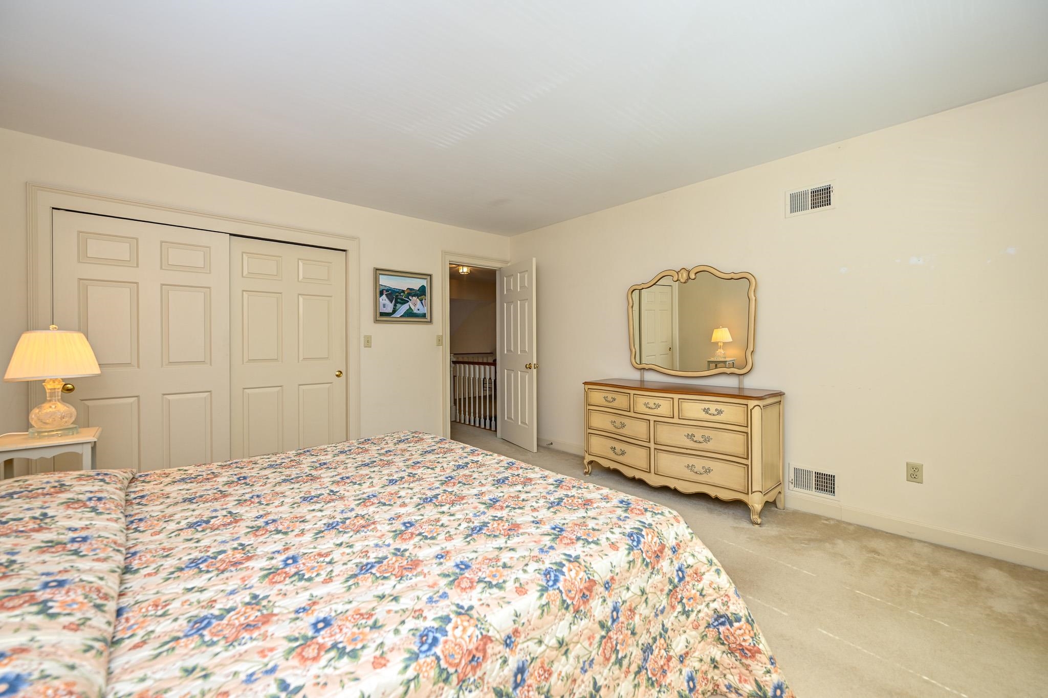 63 Peninsula Drive Stratham, NH 03885 - Photo 35 of 52