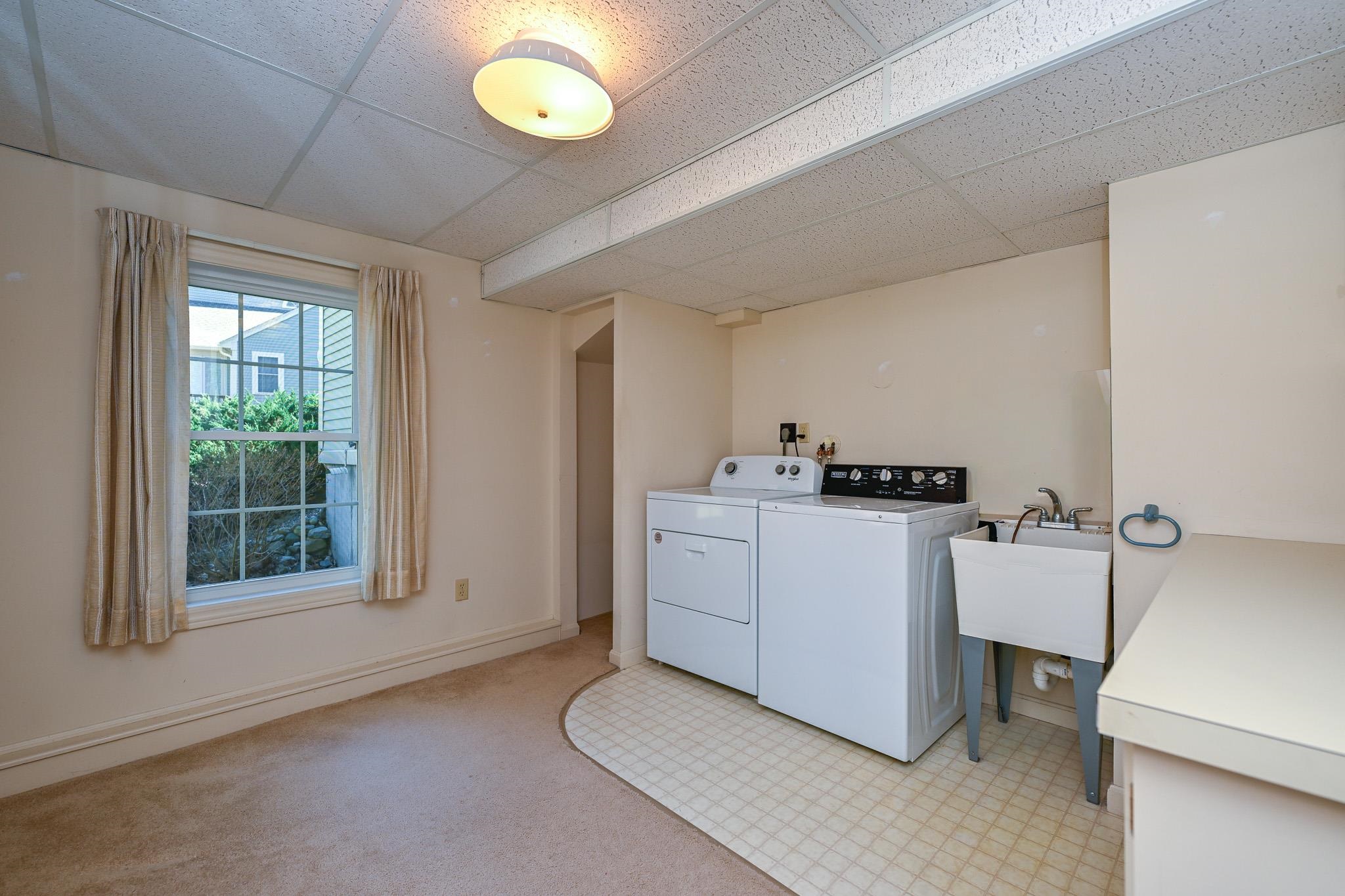 63 Peninsula Drive Stratham, NH 03885 - Photo 41 of 52