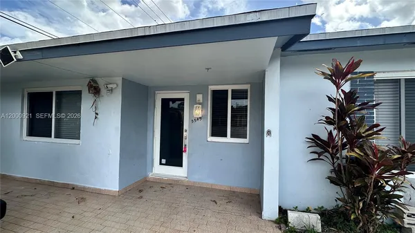 $2,700 | 5545 East 6th Avenue, Unit FRONT, Hialeah, FL 33013