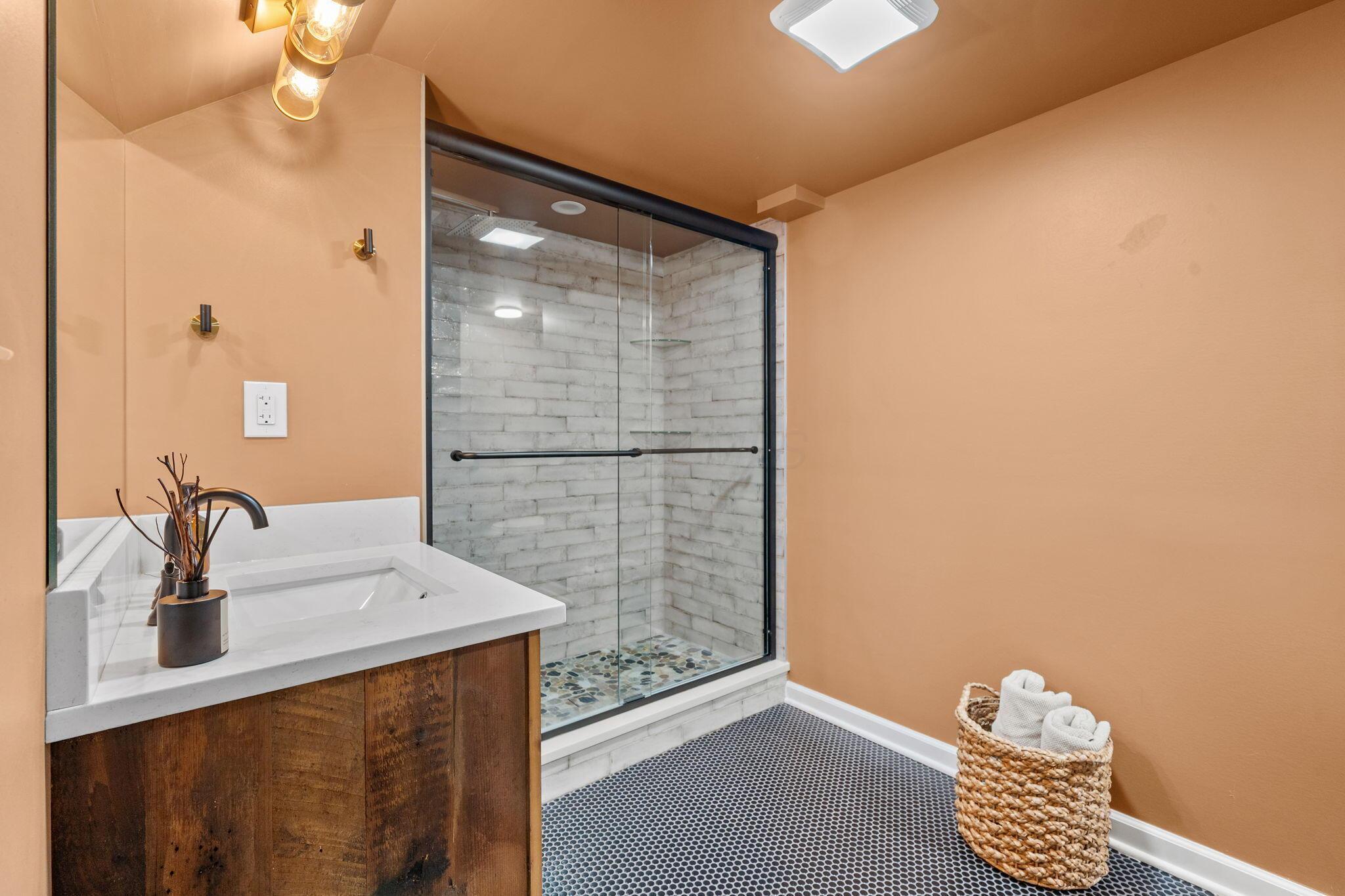 137 East Torrence Road Columbus, OH 43214 - Photo 51 of 68 54-web-or-mls-DSC02406