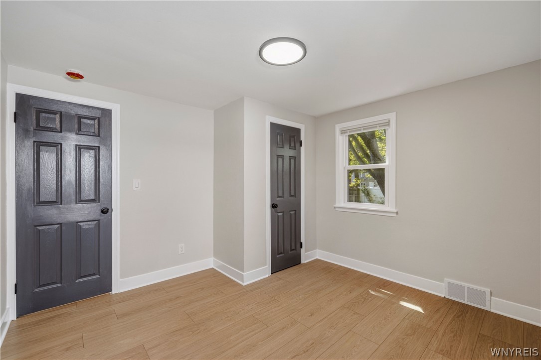 298 Lowell Road Tonawanda, NY 14217 - Photo 15 of 28