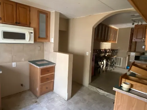 $120,000 | 731 West 3rd Street, McGregor, TX 76657