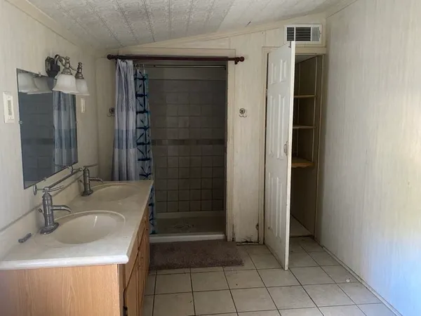 $120,000 | 731 West 3rd Street, McGregor, TX 76657