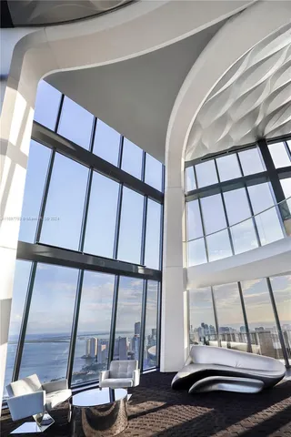 $7,100,000 | 1000 Biscayne Boulevard, Unit 3701, Miami, FL 33132