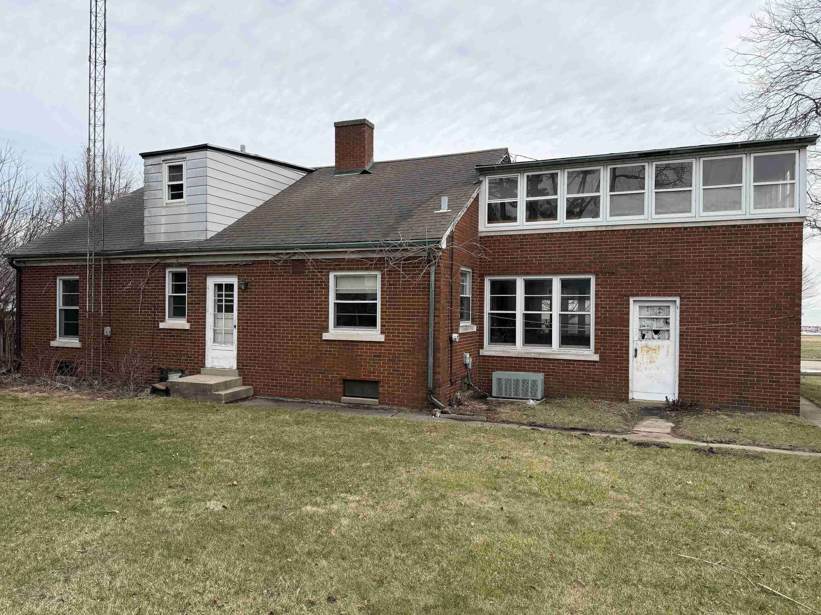 3916 5th Kenosha, WI 53140 - Photo 2 of 28