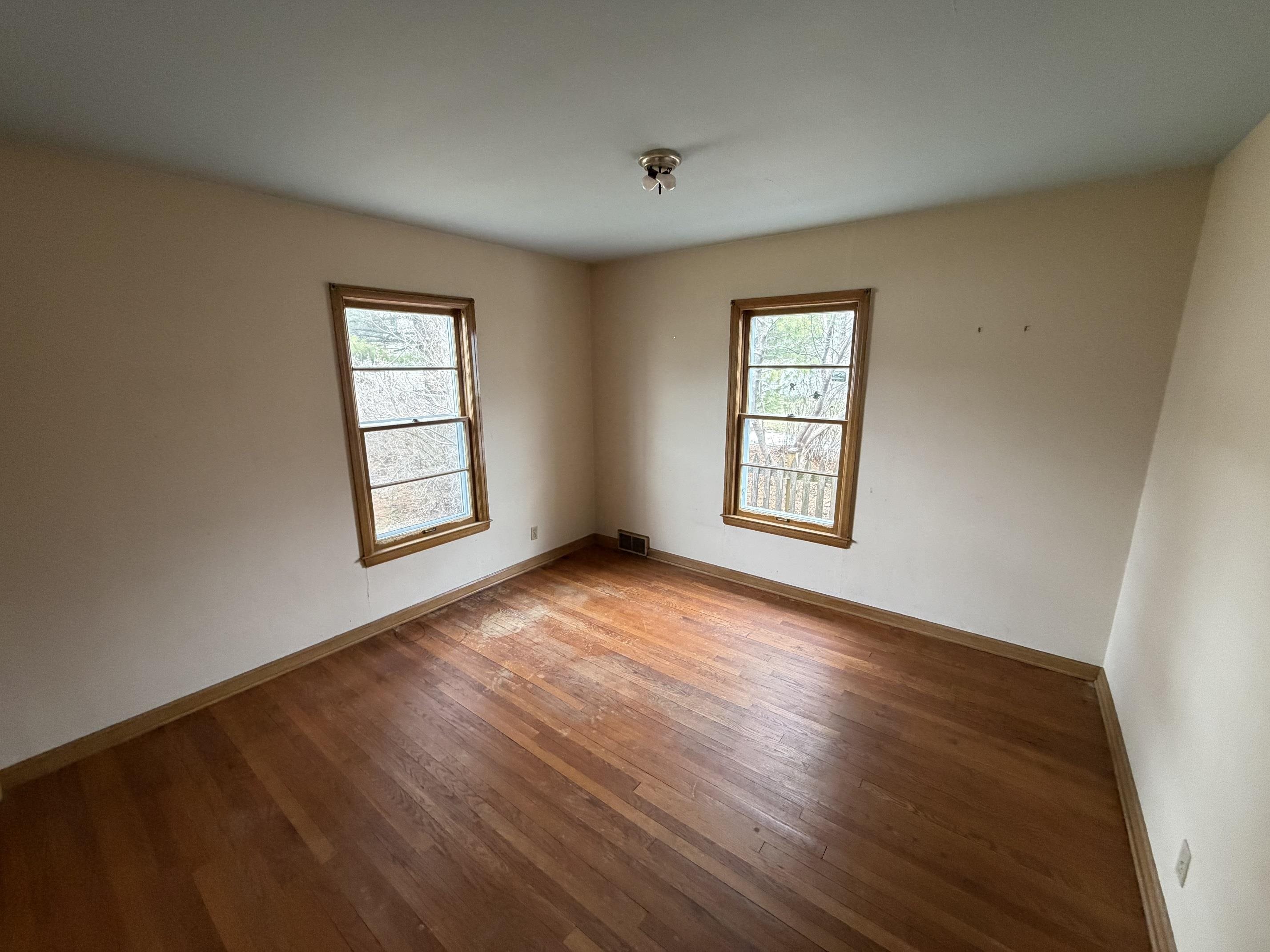 3916 5th Kenosha, WI 53140 - Photo 9 of 28