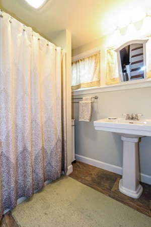 14 Wolcott Road Lynn, MA 01902 - Photo 26 of 29 Gallery Image 26