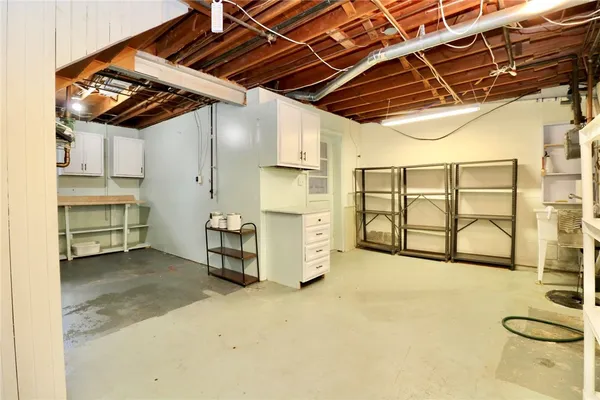 $299,900 | 1289 West Avenue, Parma, NY 14468