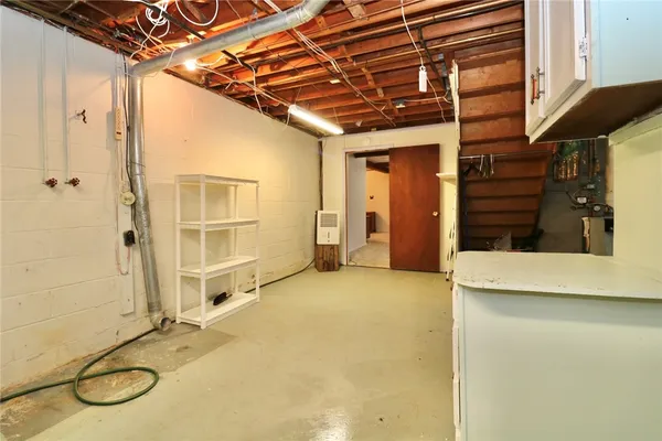 $299,900 | 1289 West Avenue, Parma, NY 14468