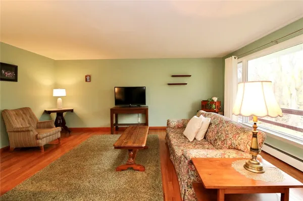 $299,900 | 1289 West Avenue, Parma, NY 14468