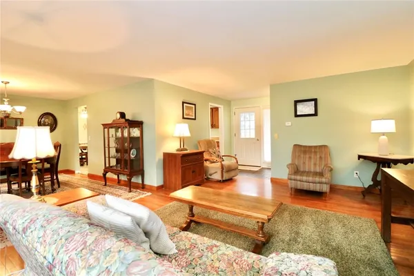 $299,900 | 1289 West Avenue, Parma, NY 14468