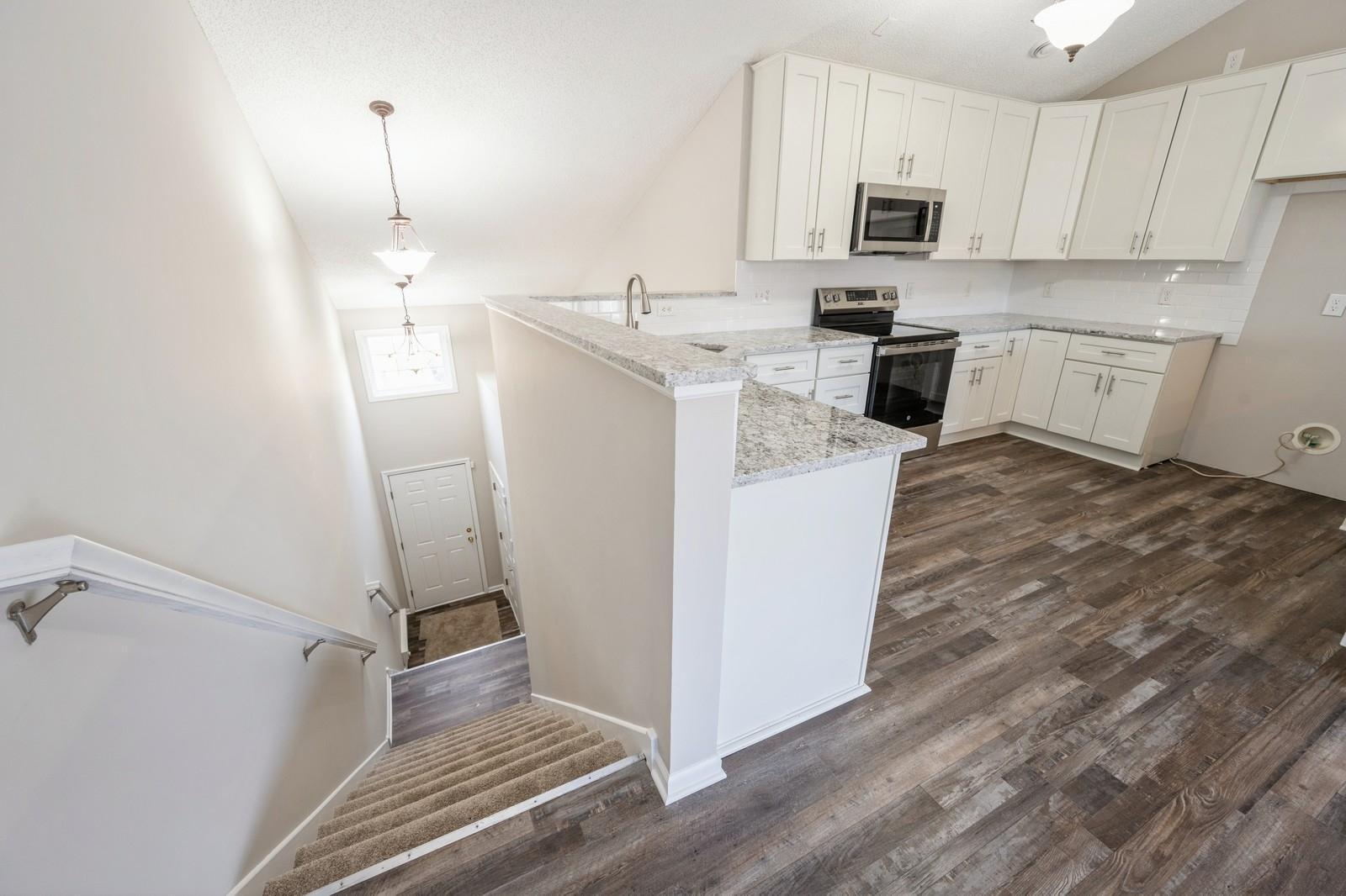 7615 Elm Grove Avenue, Unit 612 New Hope, MN 55428 - Photo 2 of 16