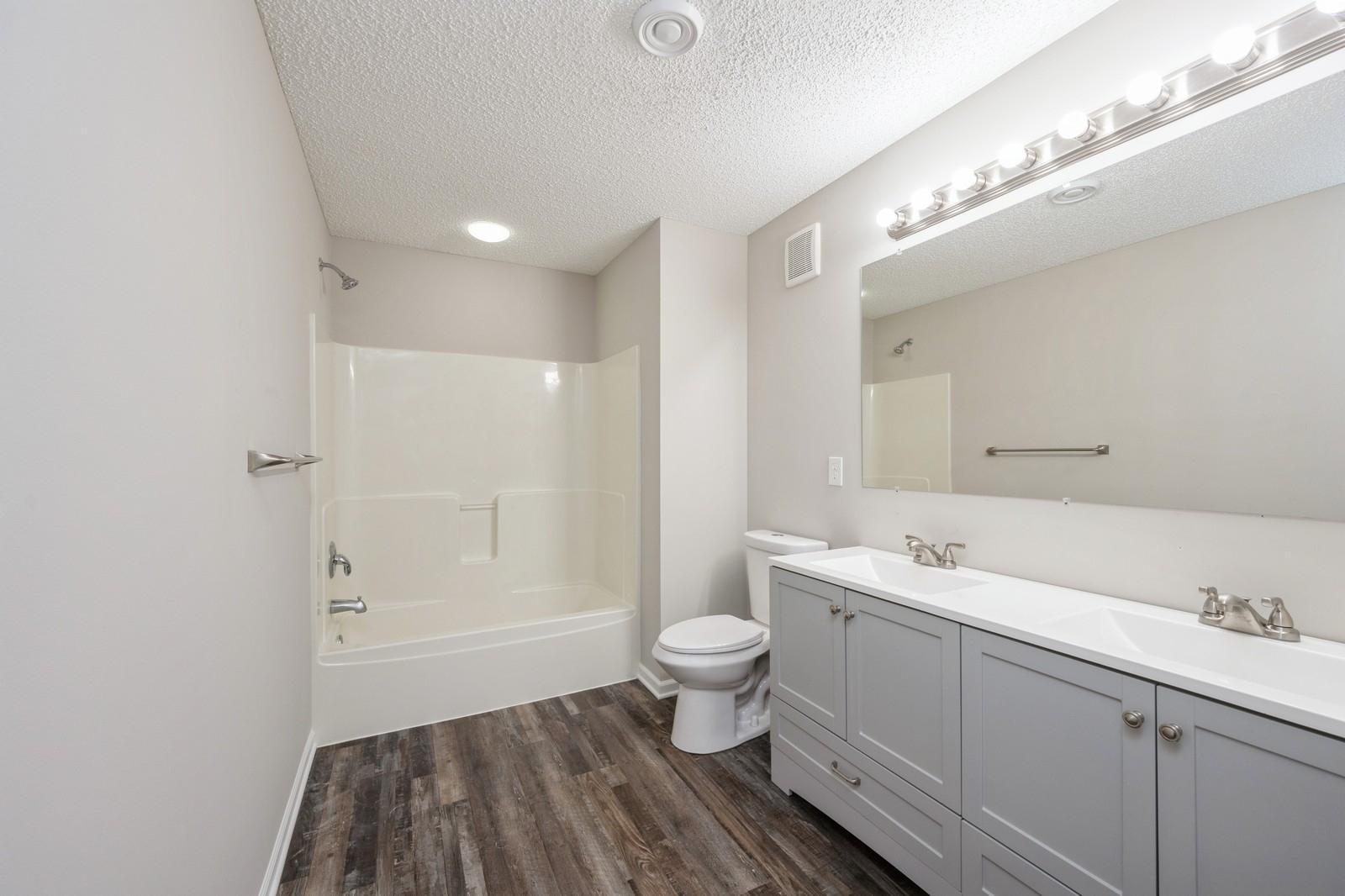 7615 Elm Grove Avenue, Unit 612 New Hope, MN 55428 - Photo 9 of 16