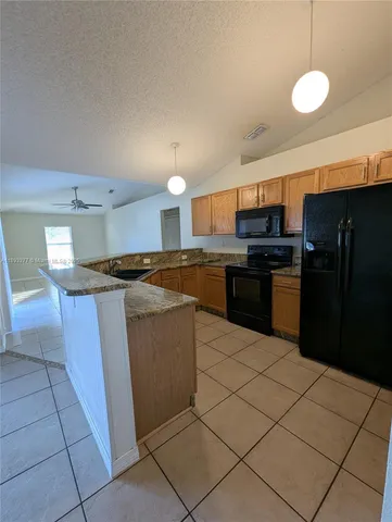 $1,850 | 78 Pine Grove Drive, Palm Coast, FL 32164