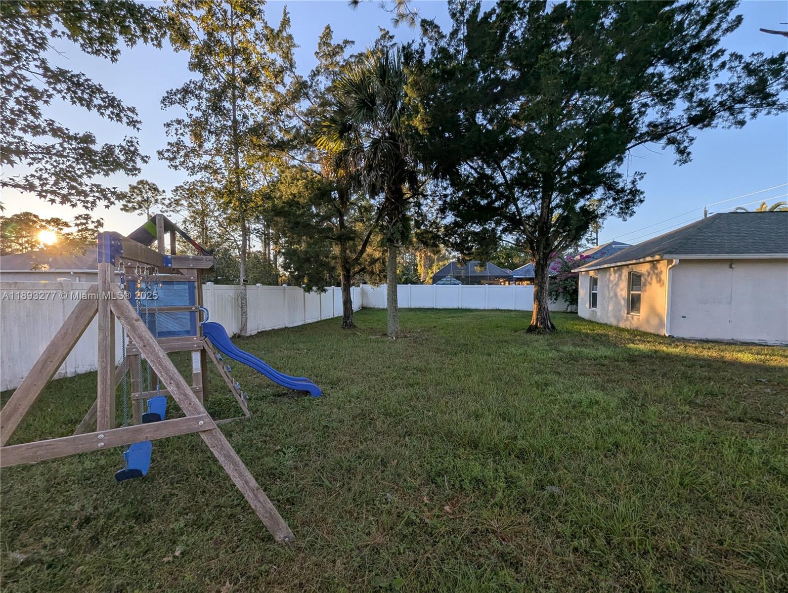 78 Pine Grove Drive Palm Coast, FL 32164 - Photo 6 of 49