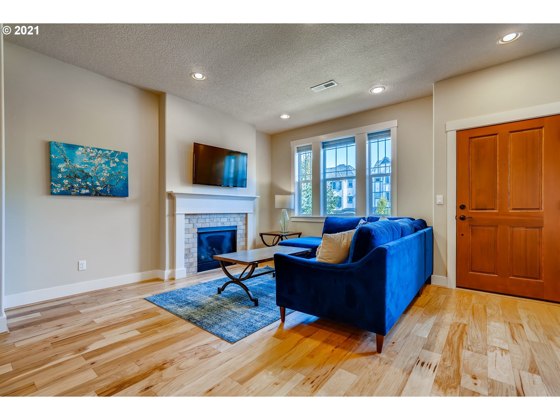 14882 Northwest Shackelford Road Portland, OR 97229 - Photo 4 of 29 Gallery Image 4