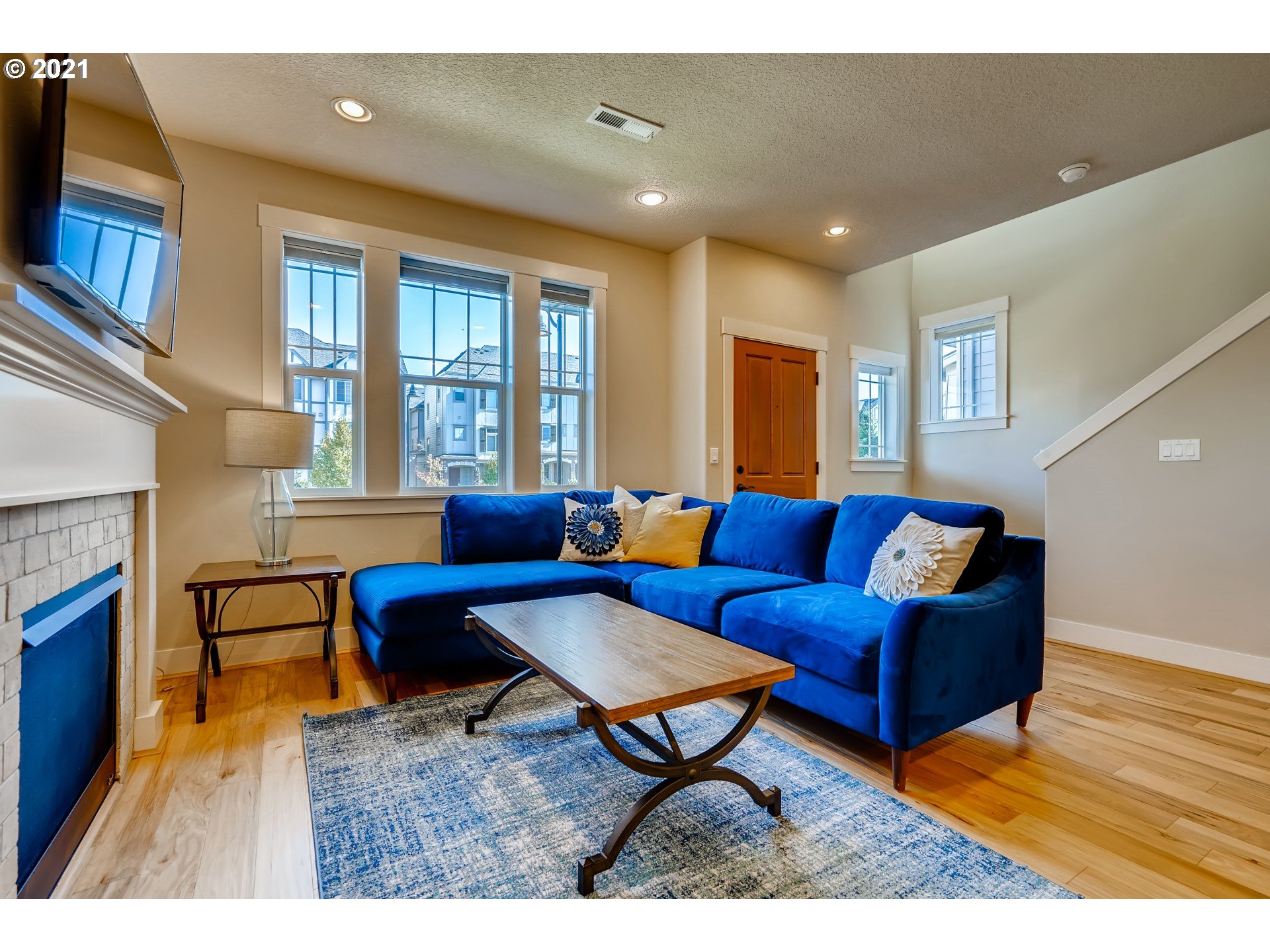 14882 Northwest Shackelford Road Portland, OR 97229 - Photo 6 of 29 Gallery Image 6