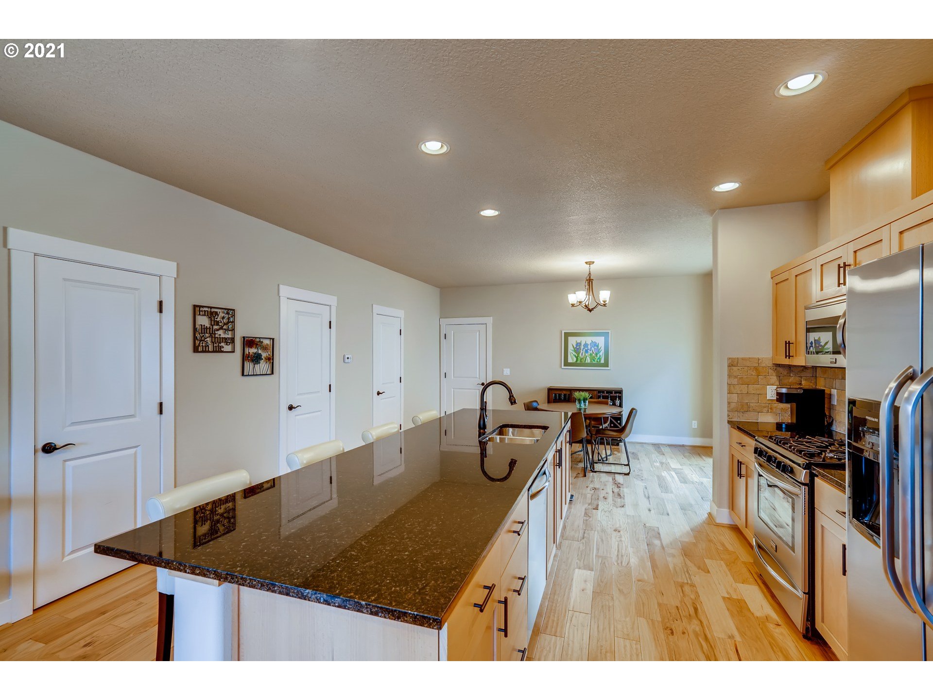 14882 Northwest Shackelford Road Portland, OR 97229 - Photo 9 of 29 Gallery Image 9