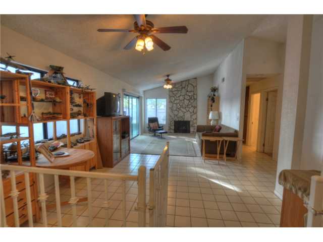 10383 Rochelle Lane Santee, CA 92071 - Photo 6 of 22 Gallery Image 6