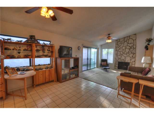 10383 Rochelle Lane Santee, CA 92071 - Photo 7 of 22 Gallery Image 7