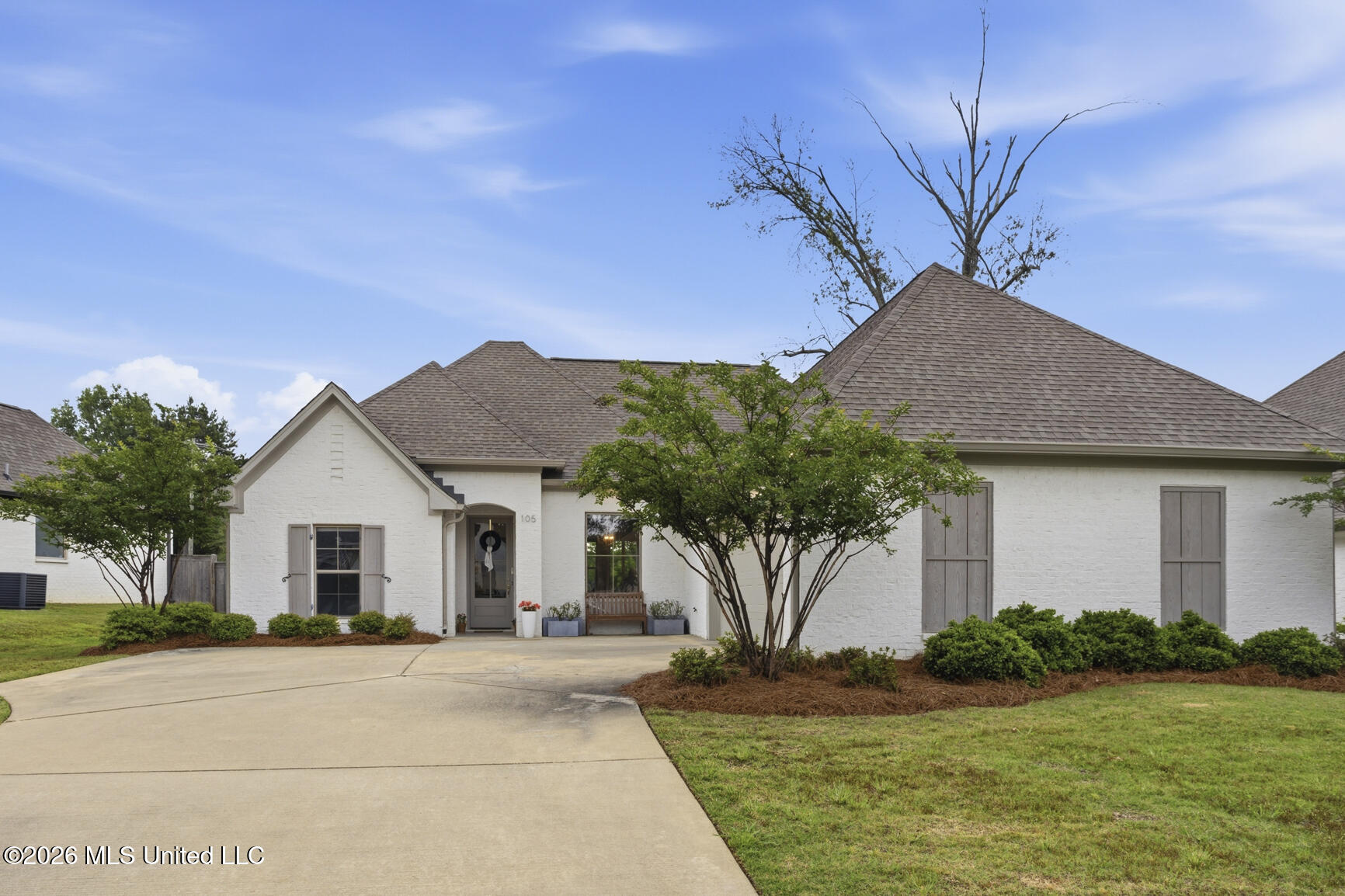 105 Shore View Drive Madison, MS 39110 - Photo 2 of 38 105 Shore View-2