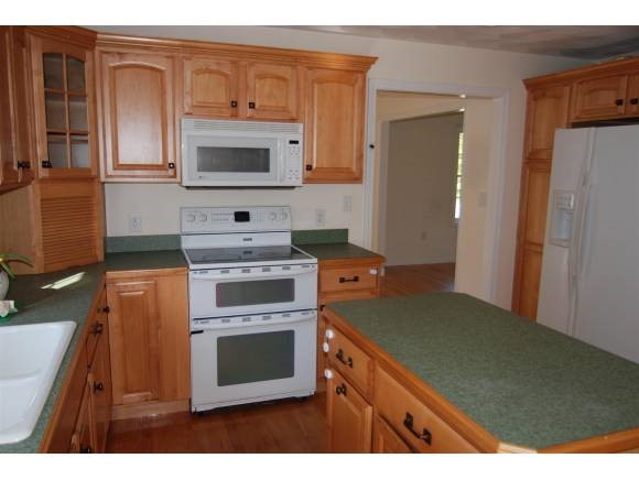 3 Bobby's Way Laconia, NH 03246 - Photo 3 of 24