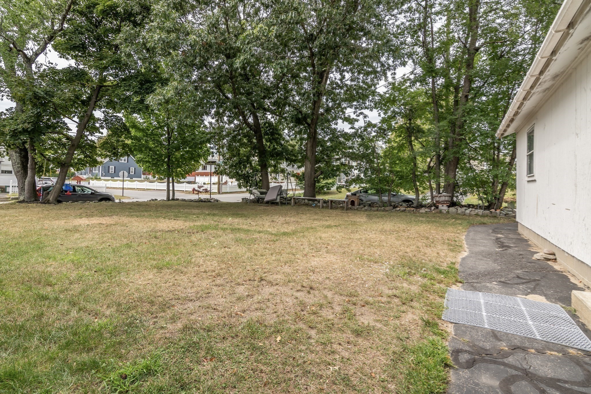 277 Cumberland Road Lowell, MA 01850 - Photo 6 of 41 Gallery Image 6