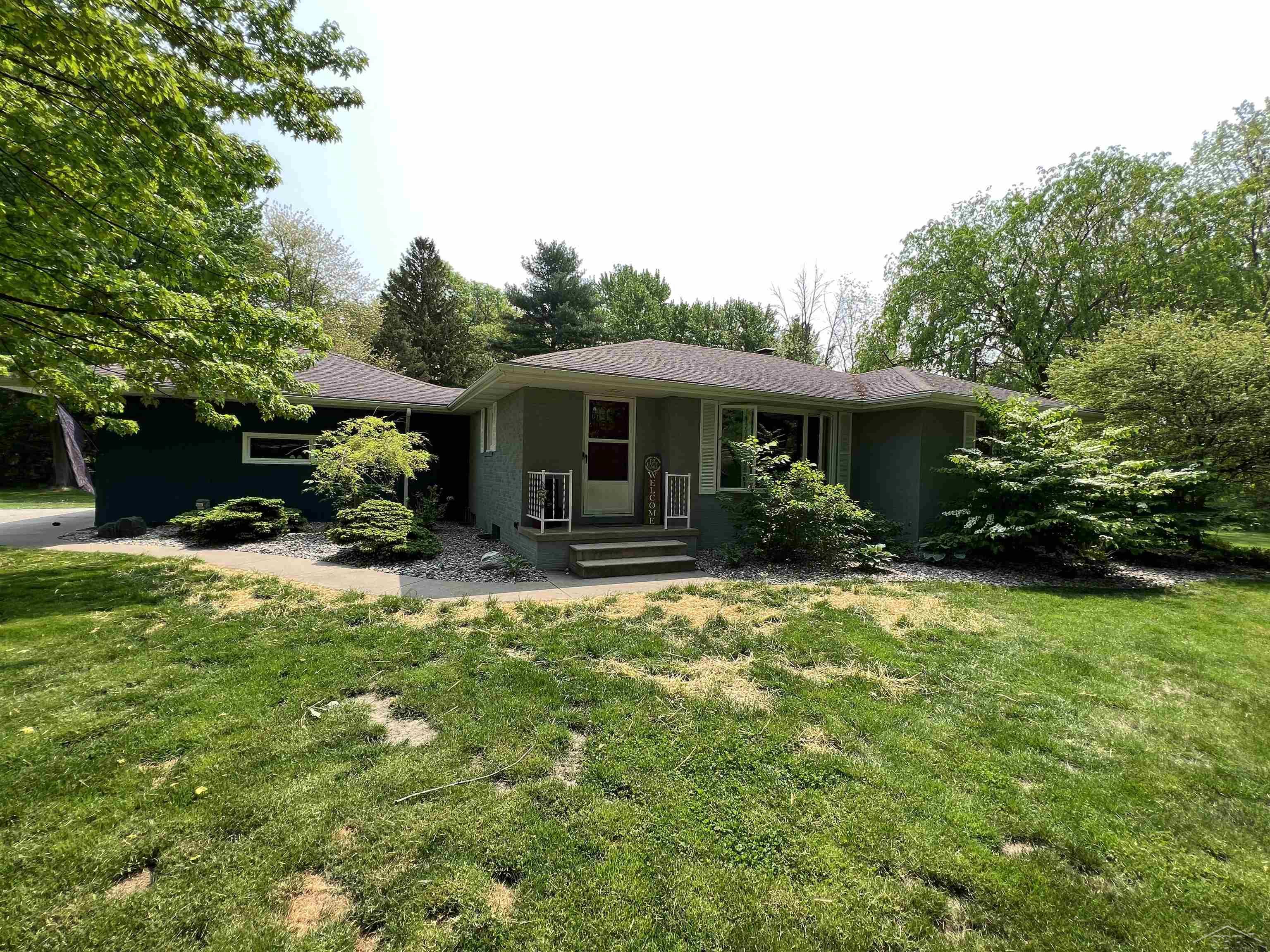4947 Flajole Road Midland, MI 48642 - Photo 10 of 42 50109997-9.JPG