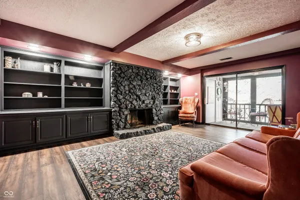 $249,900 | 108 Knoll Court, Unit E, Noblesville, IN 46062