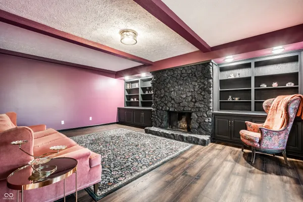 $249,900 | 108 Knoll Court, Unit E, Noblesville, IN 46062