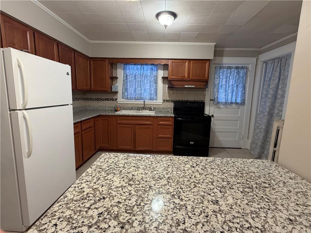 423 Sharon Road, Unit 1 Beaver, PA 15009 - Photo 5 of 16