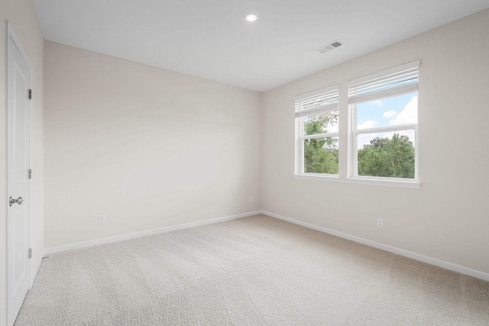 7456 Atwater Circle Fairview, TN 37062 - Photo 37 of 49 an empty room with a window