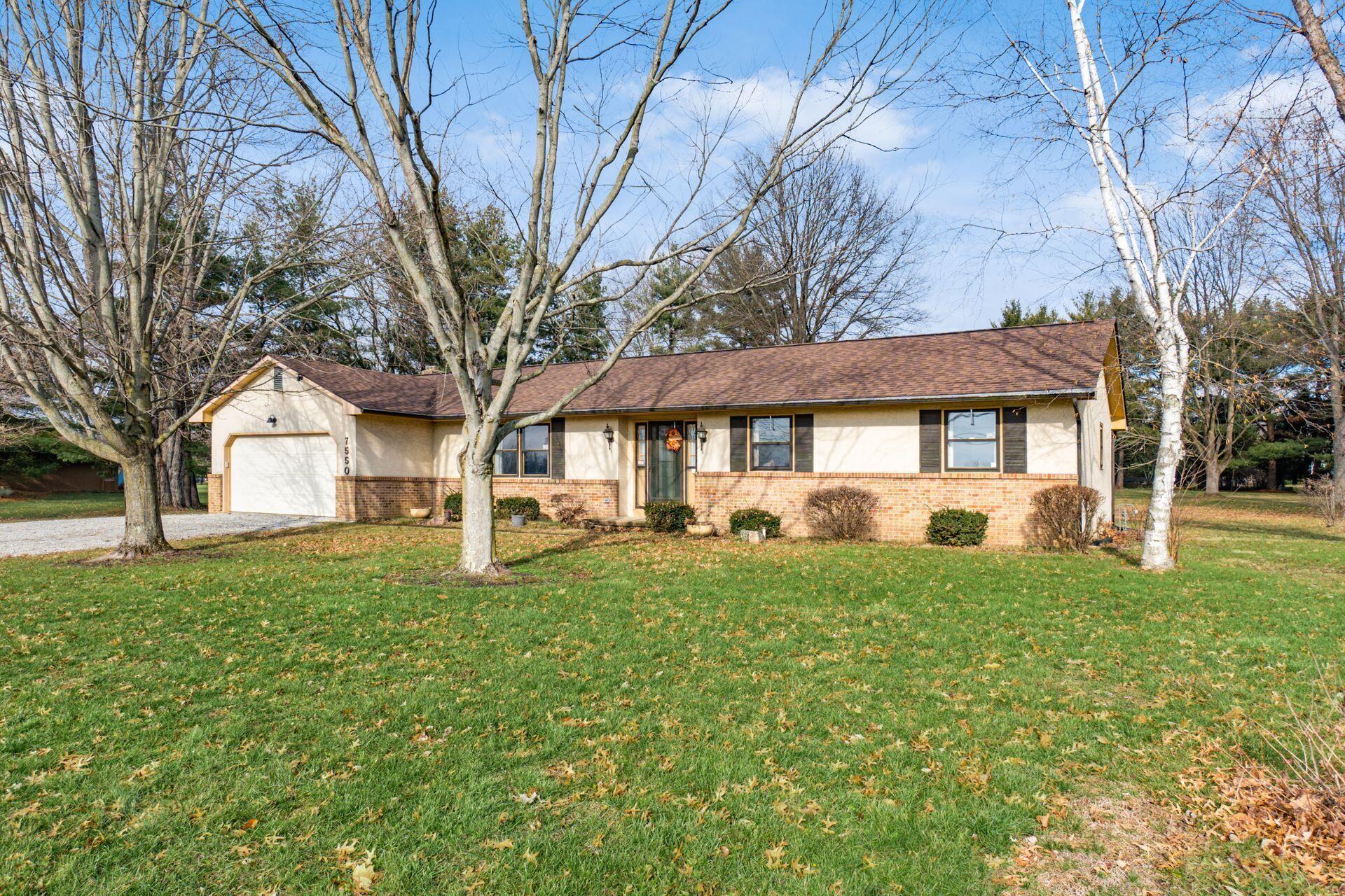 7550 Basil Western Road Canal Winchester, OH 43110 - Photo 1 of 27 001 Front