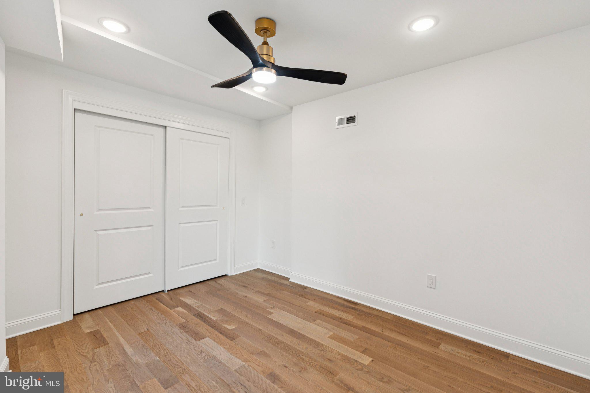 500 Clymer Street Philadelphia, PA 19147 - Photo 13 of 24