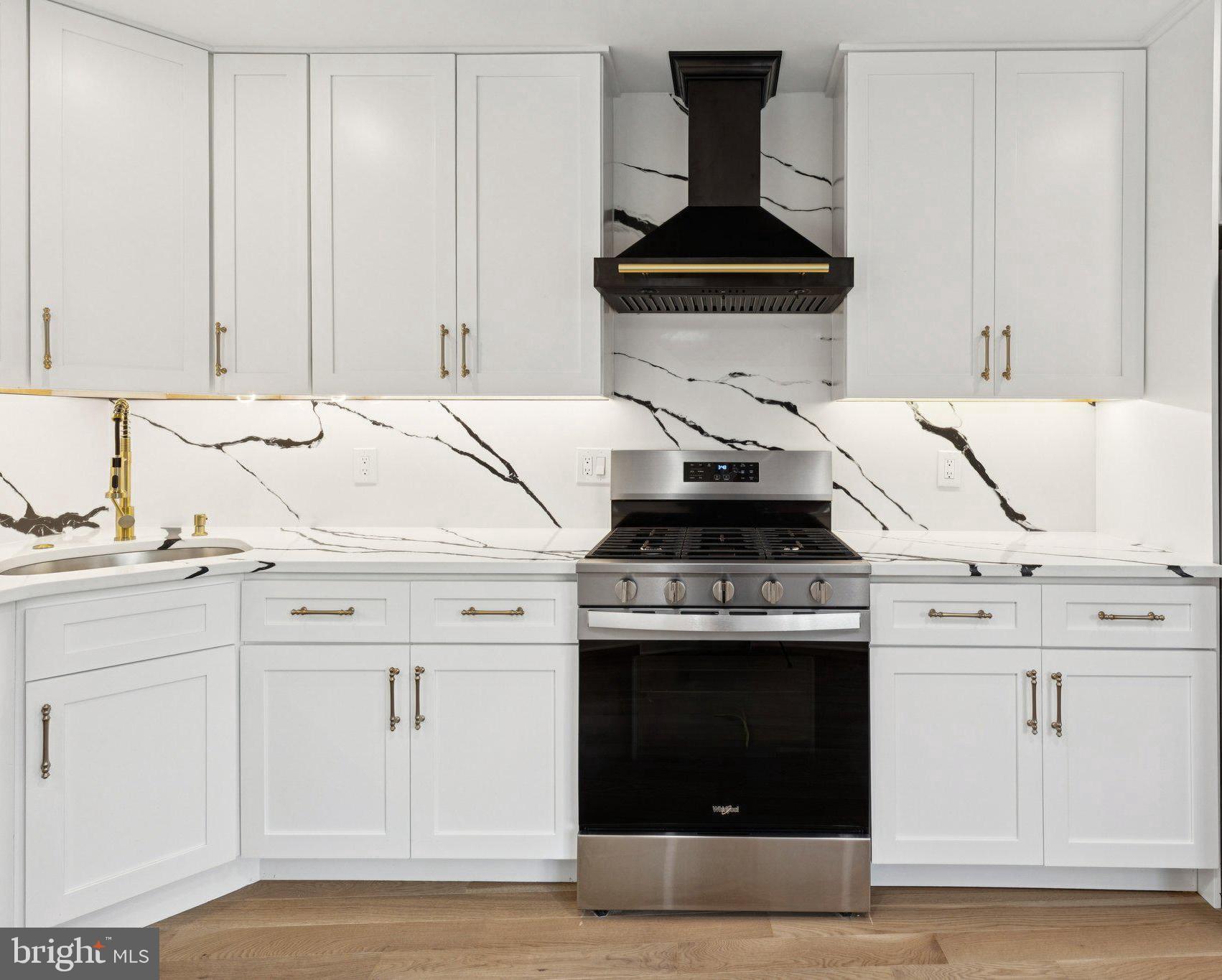 500 Clymer Street Philadelphia, PA 19147 - Photo 4 of 24