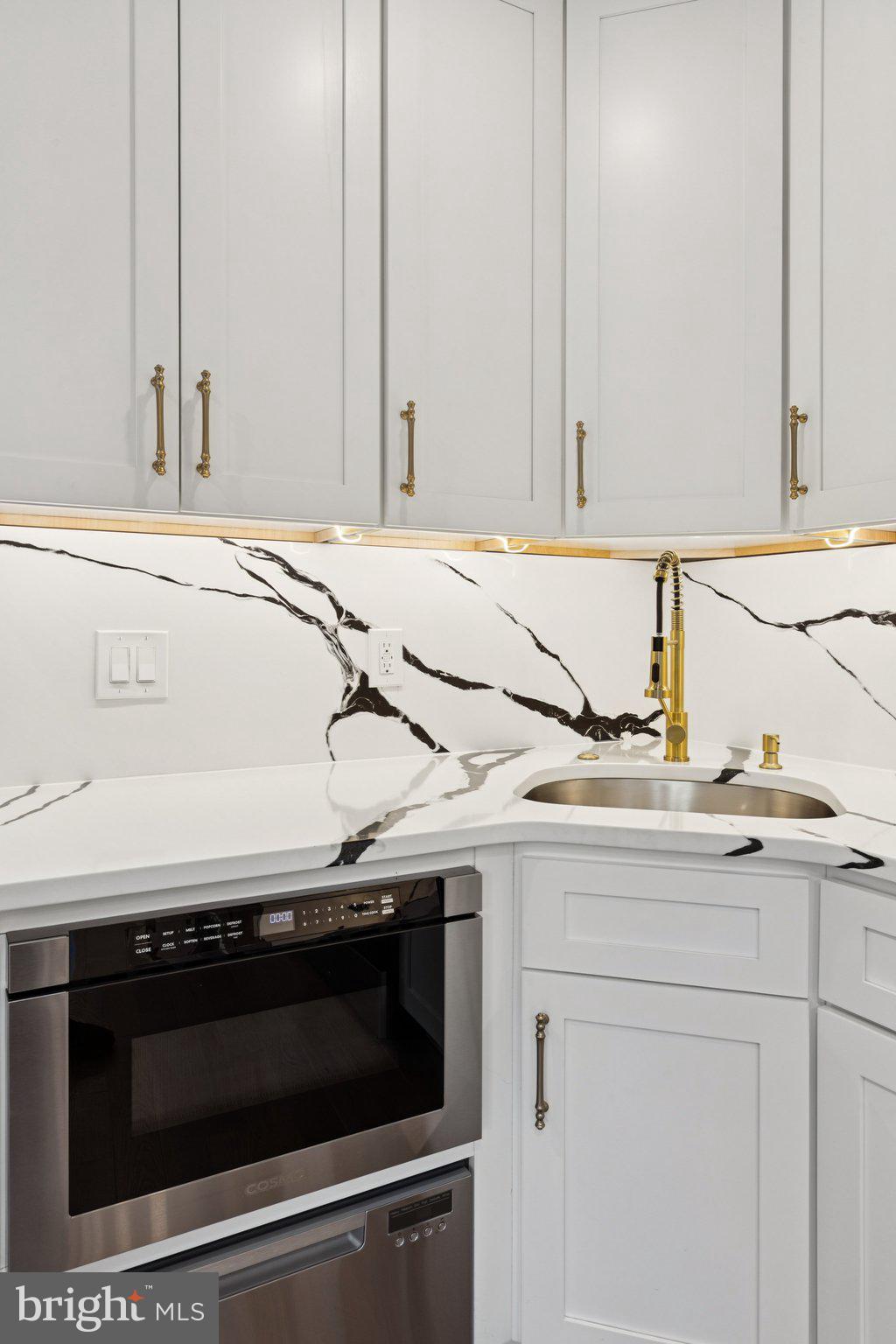 500 Clymer Street Philadelphia, PA 19147 - Photo 6 of 24