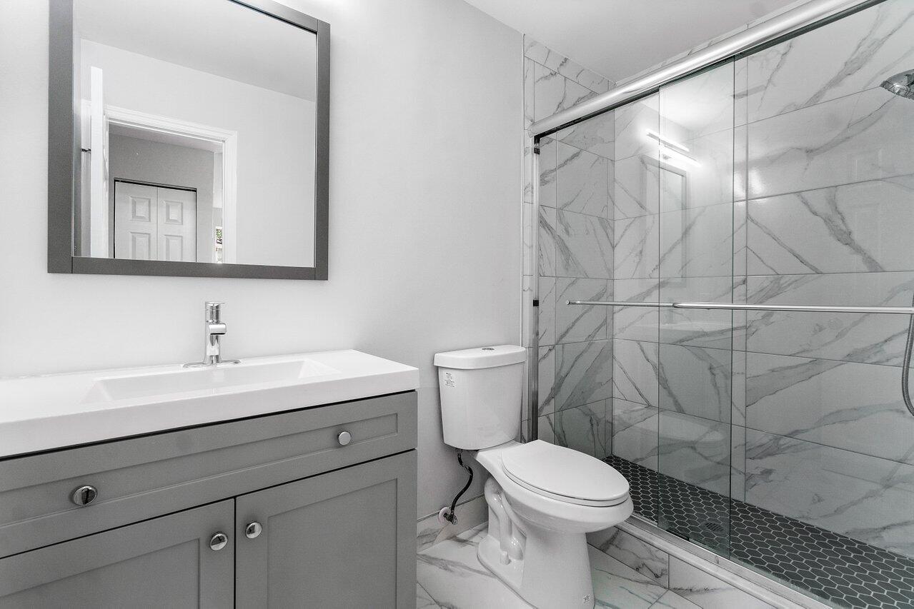 6652 Via Regina Boca Raton, FL 33433 - Photo 21 of 32 026-6652ViaRegina-BocaRaton-FL-33433-SMA