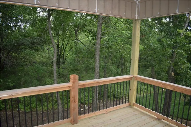 $669,900 | 4814 Northeast 105th Street, Kansas City, MO 64156