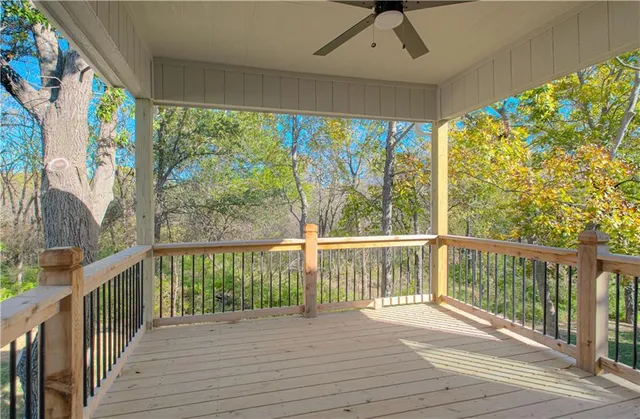 $669,900 | 4814 Northeast 105th Street, Kansas City, MO 64156