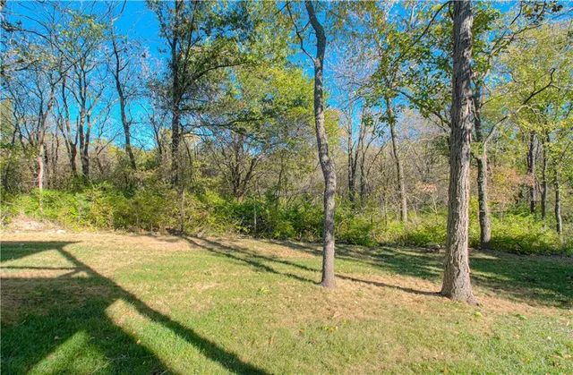 $669,900 | 4814 Northeast 105th Street, Kansas City, MO 64156