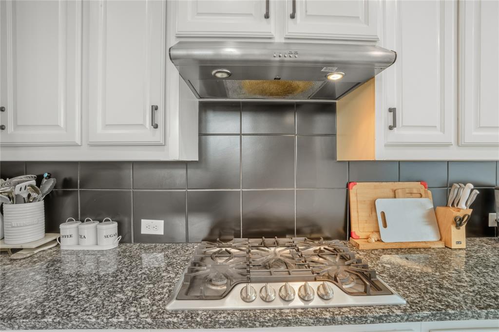 4424 English Maple Drive Arlington, TX 76005 - Photo 16 of 40 a bathroom with a sink