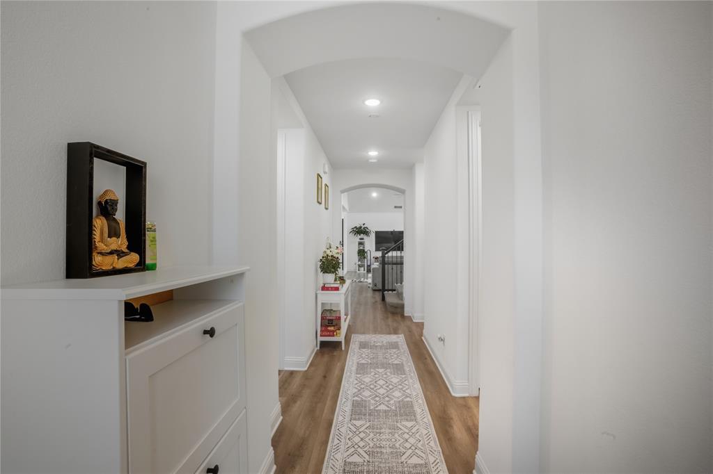 4424 English Maple Drive Arlington, TX 76005 - Photo 5 of 40 a view of a hallway with front door