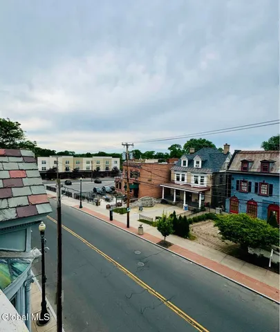 $1,595 | 612 Union Street, Unit 9, Schenectady, NY 12305